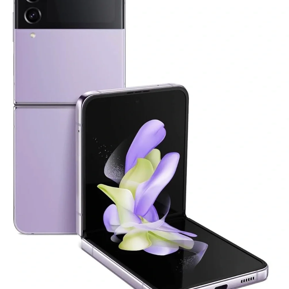 COPY - NEW Samsung Z flip 4 cell phone